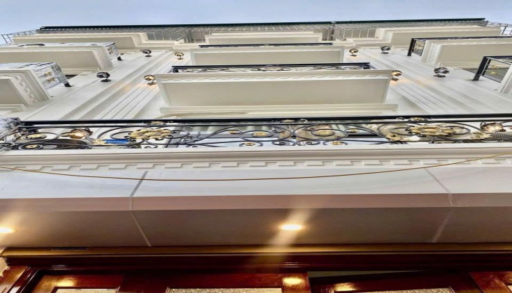 Cho thuê nhà Vĩnh Hưng, 5 tầng, 40m2, 3 ngủ, 12 Triệu - ngay Time, mới kính koong